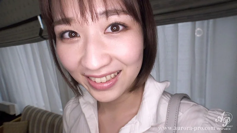 お仕事中の抜け駆けセックスにハマっているOL 成海美雨-9