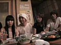 居酒屋で客にバレないように○制SEX2-12