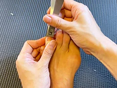 普通の女の子の足の爪切り－スマホ自撮り◎わかみほ