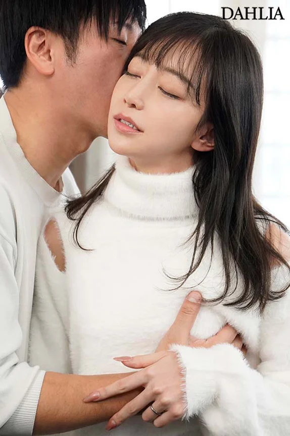 新人 元、受付嬢。今、人妻。 蒼山愛奈 30歳 Avdebut-3