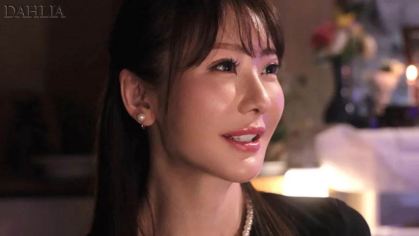 【喪服キ○セクNTR】葬式前夜に不謹慎なSEX 小沢菜穂-1
