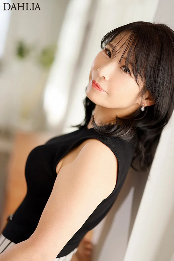 本物人妻 石田紗季 46歳AV Debut-1