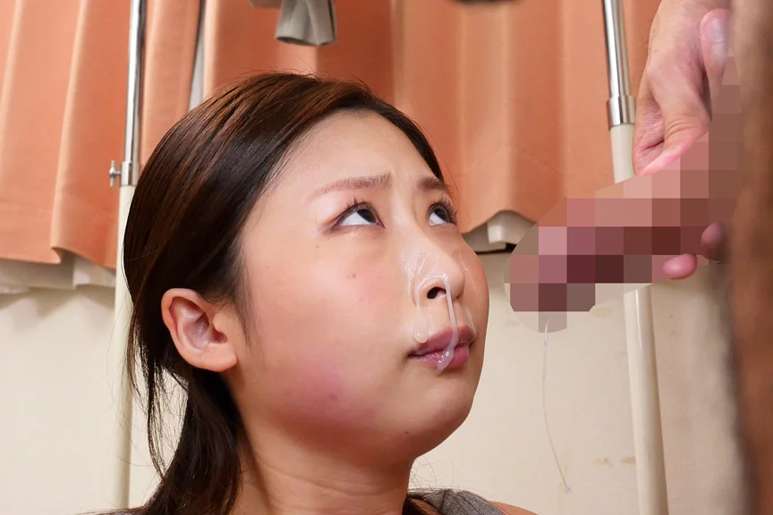 若い男の子にフェラチオを頼まれても断れない私-10