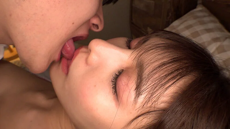 社飲みでつぶれた同僚をお持ち帰りしてドロ○い性交。-4