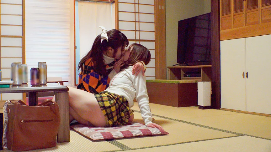 大人レズで好きが溢れるデート 川越ゆい 新村あかり-5