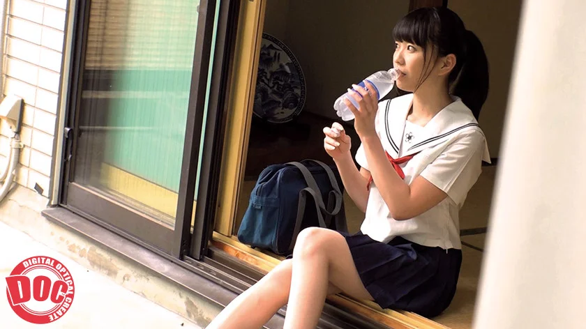 J○の部屋に侵入。○○痴○しておま○こに精子ぶっかけ-1