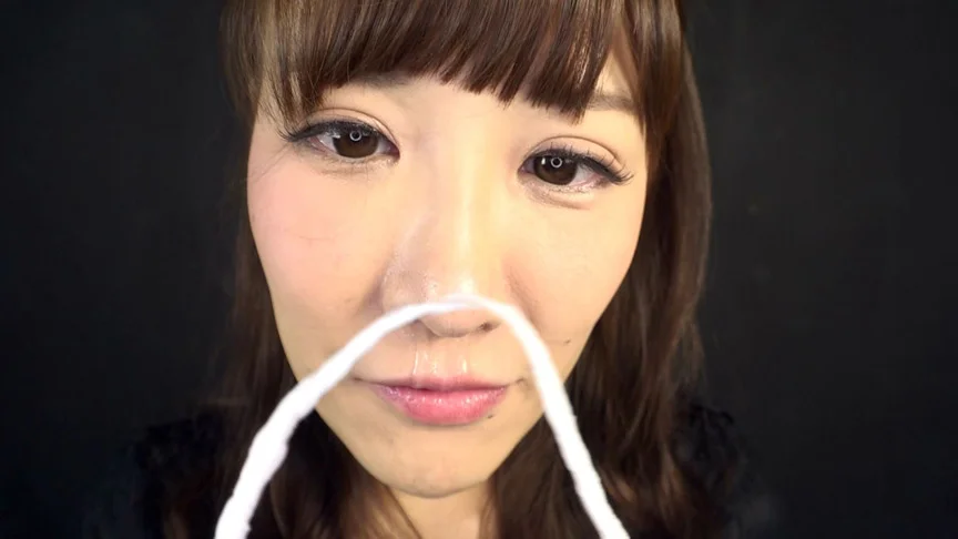 小峰みこの鼻観察＆こよりで大量くしゃみ鼻水大噴射-4