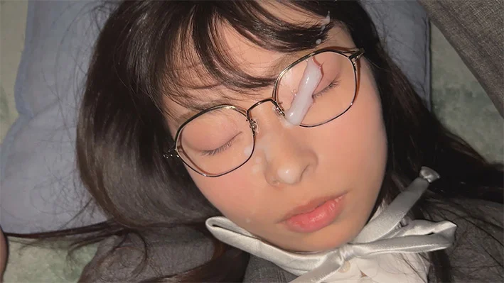 つきまとい09 お行儀良く制服を着た眼鏡文学美少女-10