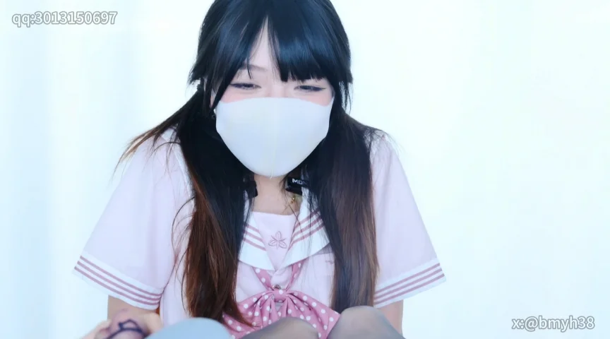 KAWAII女子○生にくすぐりイタズラ：黒パンストのメイ-3