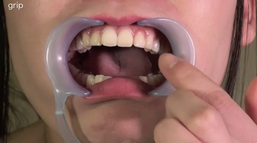 63ミリ長舌姫の口腔と特濃唾液の顔舐め-5