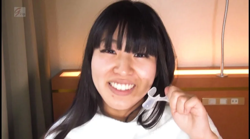 銀歯＆親知らず！！口腔咀嚼視○と唾吐き舐め奉仕-2