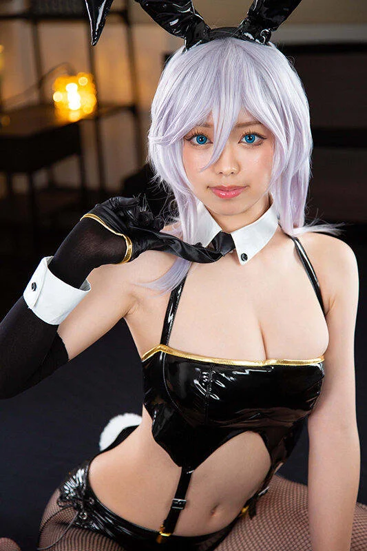 色白美巨乳レイヤーKちゃんはオチ●ポが大好きです！-1