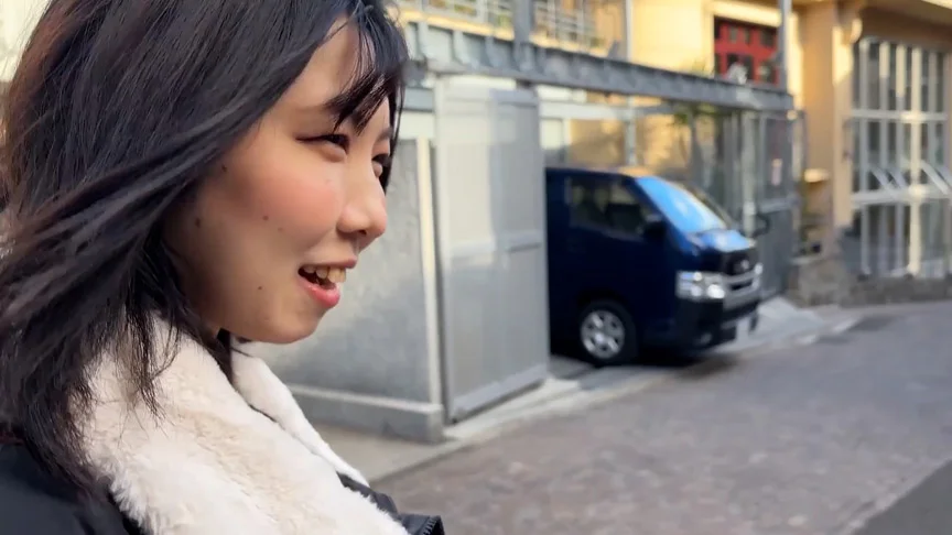 M男が街中で女性にワキを舐めさせて貰う みりな-1