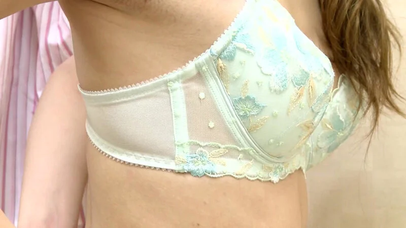 じっくり眺めるブラとおっぱい 特別編 2-4