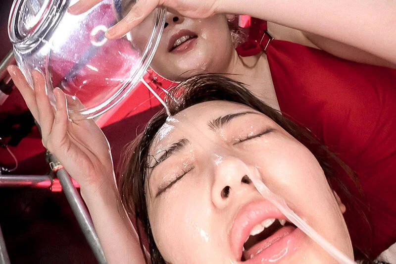 白濁濃痰顔面舐めレズ-3