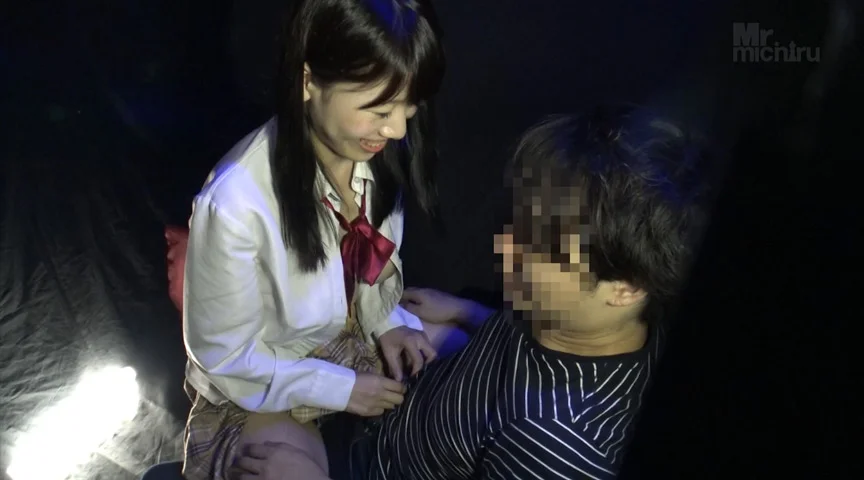 日本最大の繁華街にある「老舗おっぱいパブ」7-13