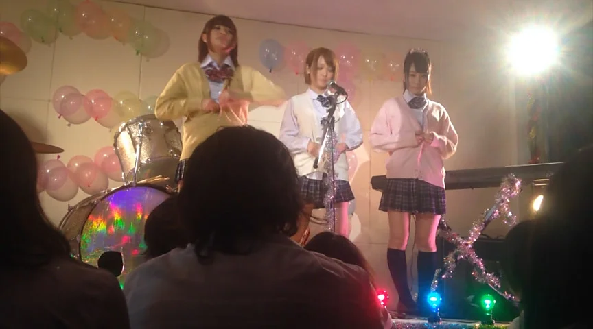 男は僕ひとりのハーレムけいおん部-16