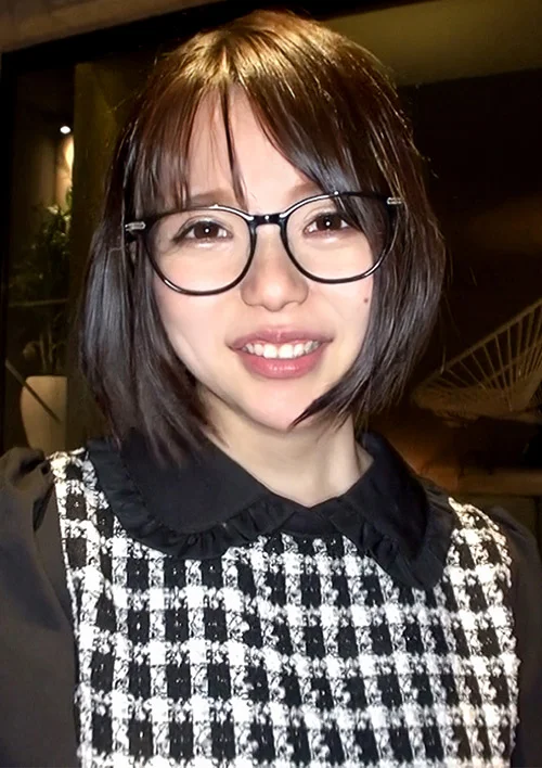 新宿交縁女子 File NO.131（彼女の娘の眼鏡爆乳ちゃん）