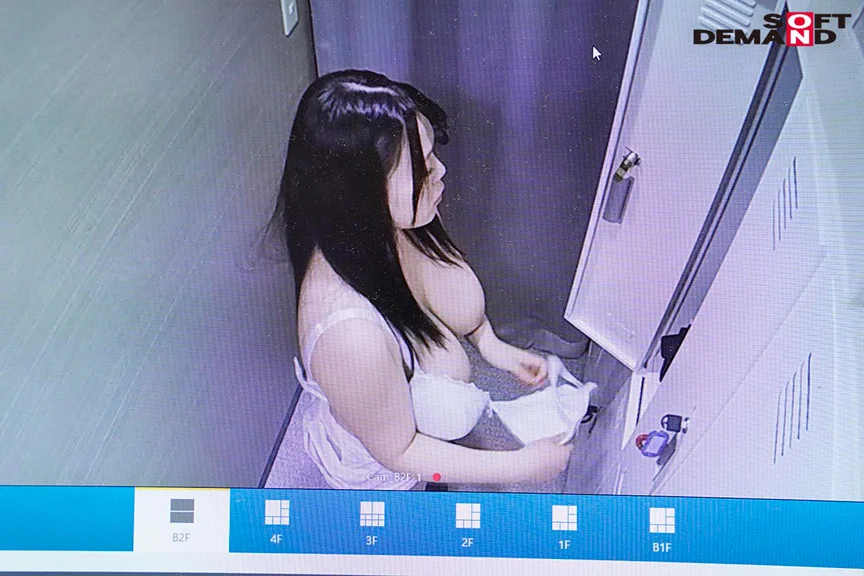 入社2年目荻野ちひろ 同僚がいる状況でサイレント絶頂-4