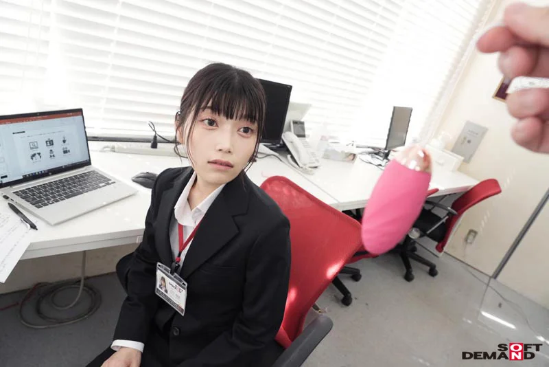 人事部中途2年目石川陽波に悶絶ガマン業務を強行！-2