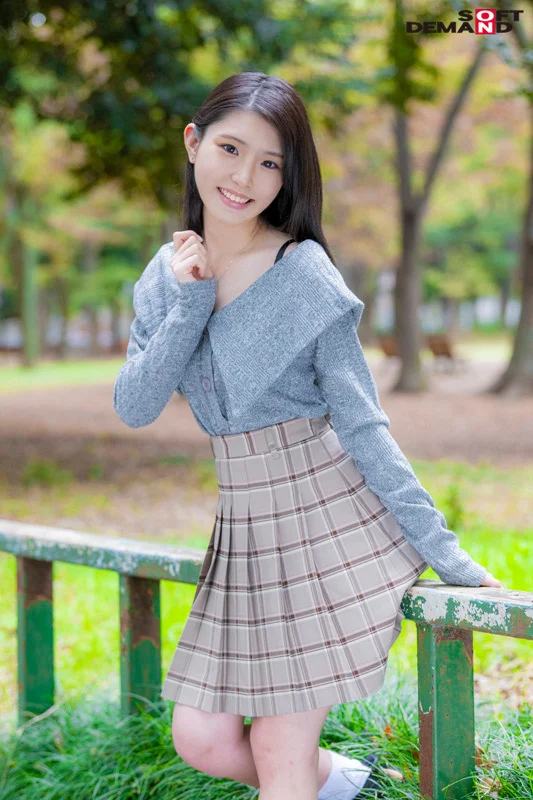 【初撮り】元子役の大学1年生 もかちゃん・18歳-2