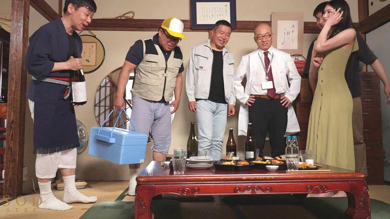 地元のオヤジたちに下品な接待をしなくちゃいけないの…-2
