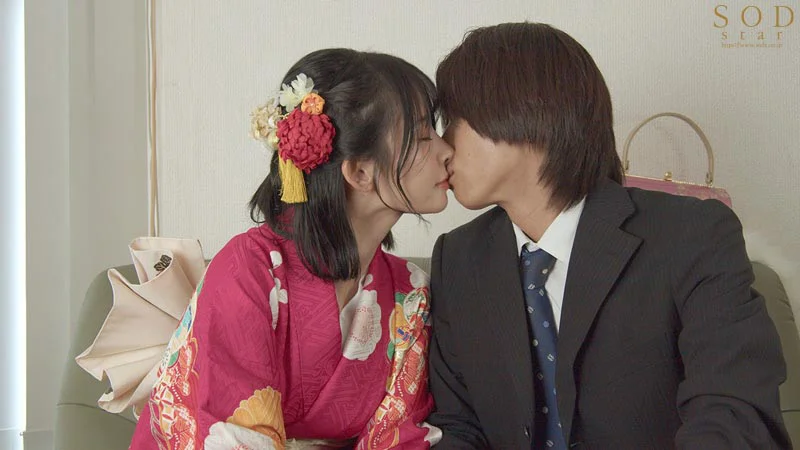 元陰キャな僕たちは同窓会を抜け出しSEXした。宮島めい-2