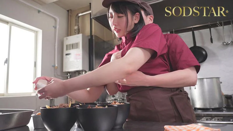 避妊具なしでネチョベロ不倫中出しSEX 夏目響-11
