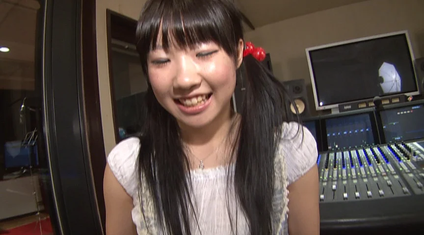 新人声優さん みく（19）-1