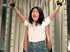 女スパイ○問 くすぐり笑い地獄の刑17