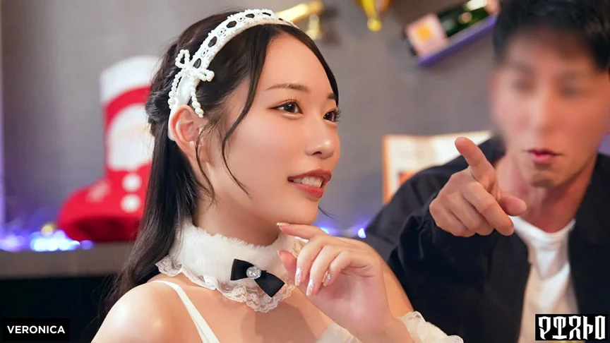 サンタコスを纏った美女たちと乱交SEX！ことね＆まいな-1