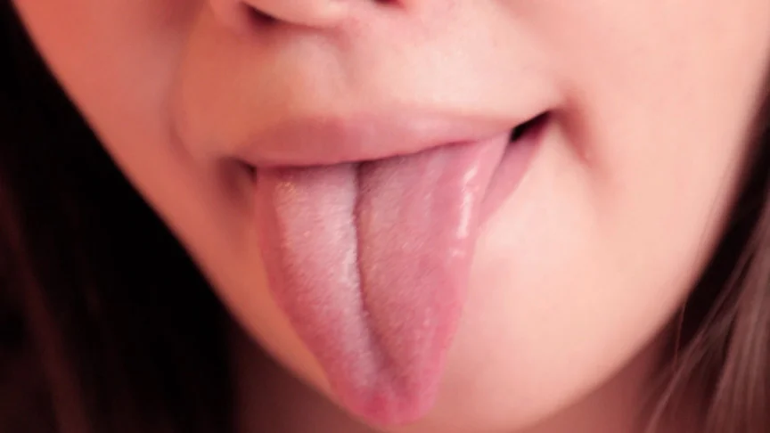 桃尻かのんの美味しい唾と舌の匂いを鼻で官能してみた-3