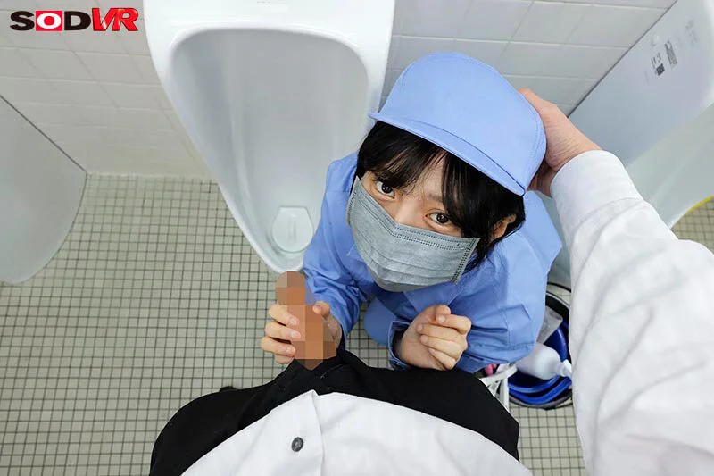 【VR】【8K】中野区本町××ビル トイレ清掃員Nさん 頼めば抜いてくれる底辺職だと見下していたらまさかの痴女化で逆レ×プ-5