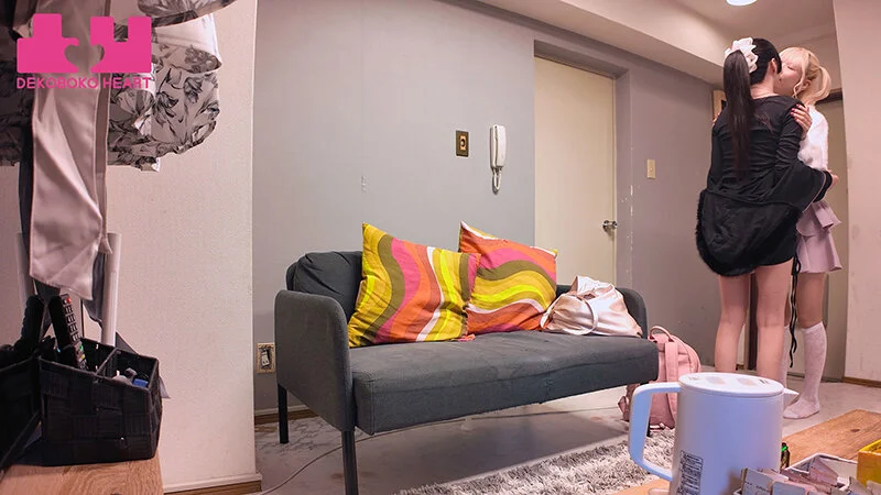 もっとお互いの事を知りたくて、プライベートも仲良しな2人が、ごはんを食べてシャワー浴びて朝までたくさんキスをしてまだ知らない‘好き’を知る1泊2日のお泊りデート 足立める・希咲那奈-19