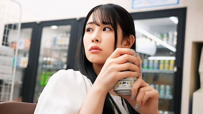 コンビニのバックヤードでセックスをするのが好きな彼女は不倫をしていた。二羽紗愛-9