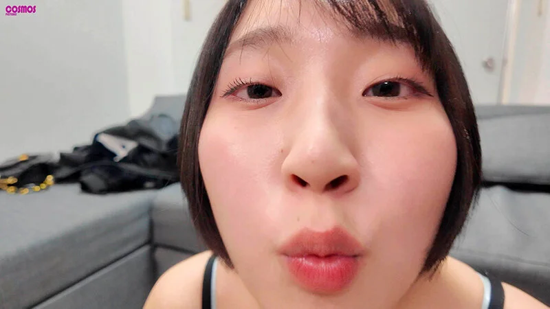 素人妻が一般大学生の自宅にコンドーム1つ渡され一泊一度のゴム姦では満足できず宿泊中2度もガチ中出しを許してしまう騎乗位で美白Gカップ乳を揺らす童顔妻 るかさん26歳-2