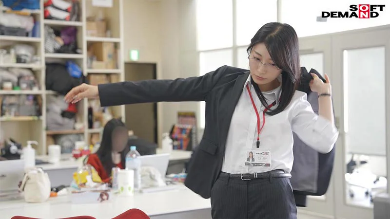 秘書 守屋よしの 初AV出演-5