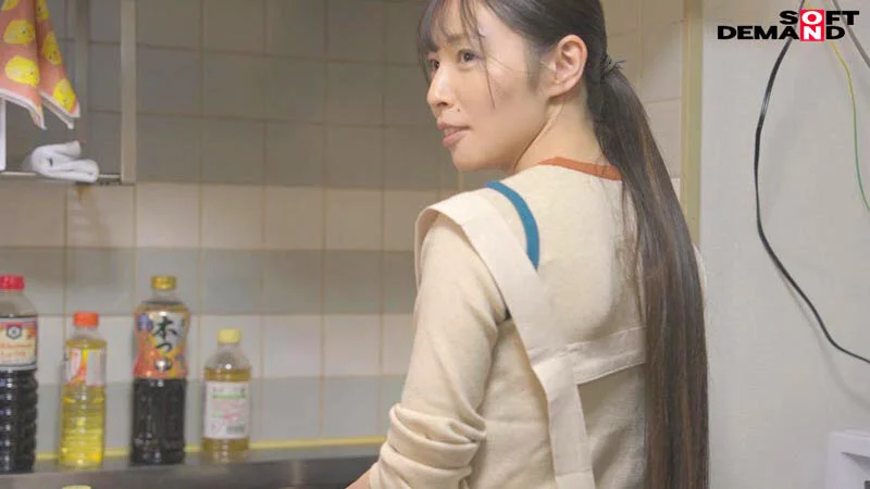 SNSフォロワー2万人 SODが見つけた史上最高の敏感ママさん 玉井晴香 33歳 AVDEBUT-10