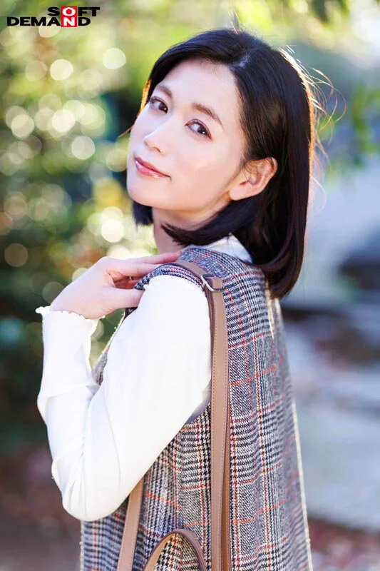 本物人妻 小泉玖美41歳 最終章 隠していた私の願望 最後に全て叶えて 10人の男達と絡み合い全てのザーメンを膣内に受け入れる 人生最絶頂の生中出し不倫-2
