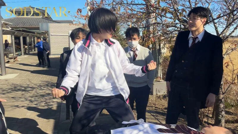 えwww修学旅行中、ボーイッシュな新人担任教師に憑依したったww 実は超敏感ムッツリ体質だった事が発覚www 俺（先生）のカラダを使って消灯後男子連中とエロいことしまくった大絶頂おふざけ記録。 柴崎はる-7