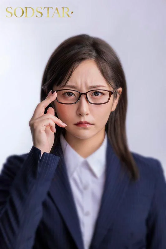 新卒で入った会社の研修がしんどくて息抜きにピンサロ行ったらめちゃ怖いOJT女上司と遭遇「副業バラされたくなければ…」とカマかけたら見事本番OK 以来会社でも自宅でも生ハメしまくり最高にハッピー 青空ひかり-20