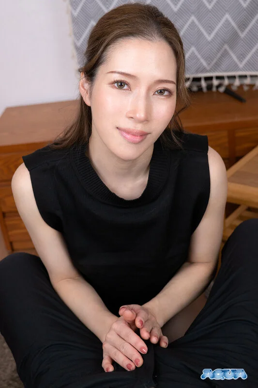 【VR】旦那の精子じゃ妊娠できないから初めて会った男を誘惑して他人棒妊活 二宮和香-1