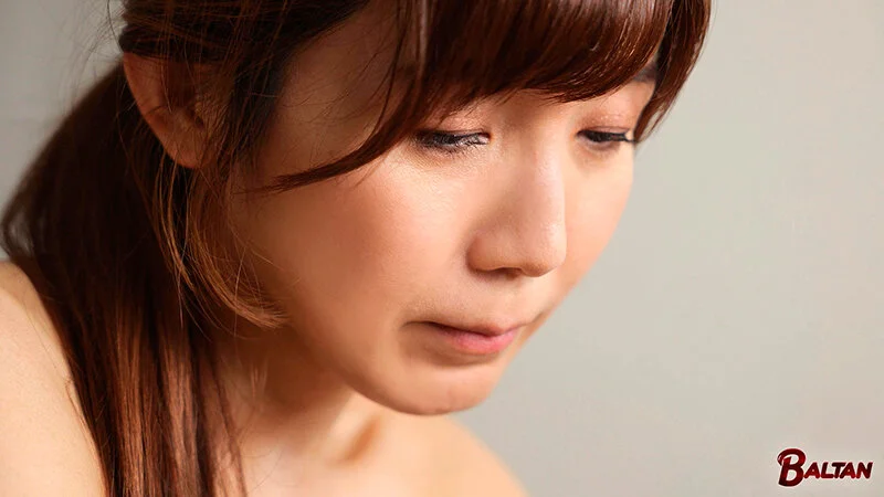 二度と会うことがない男だからと好き勝手精液を搾取する痴女人妻 美泉咲-2