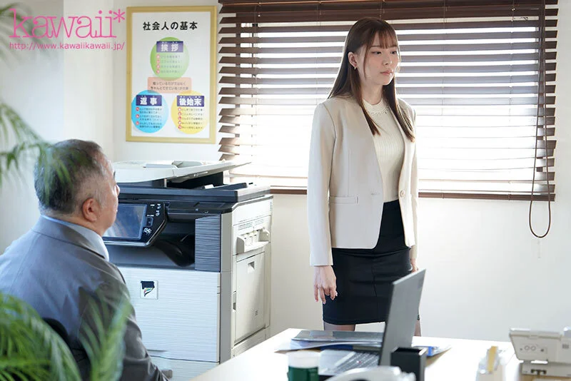 社員の俺らは…優秀なキレ可愛いOLが社長から気に入られていてもの凄くムカついたので出張先の相部屋で20発中出し孕ませて輪●して発散しました。 笹倉彩-1