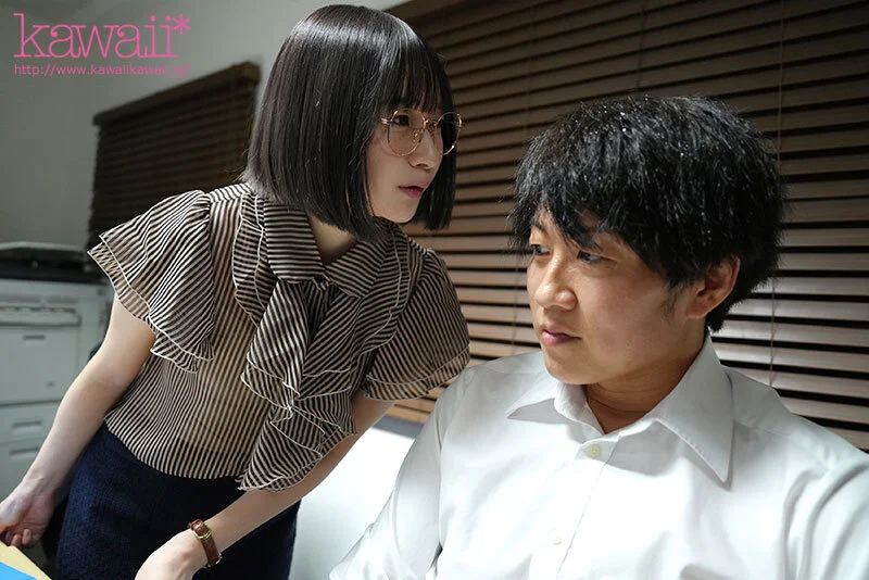 「ゴムなくなっちゃった…生でもいいですよ」終電なくなり後輩女子社員の部屋に… 無防備すぎる部屋着と乳首ポッチに興奮した僕は妻ともしたことない人生初中出し 一晩中モウレツにハメ狂った… 松岡美桜-2