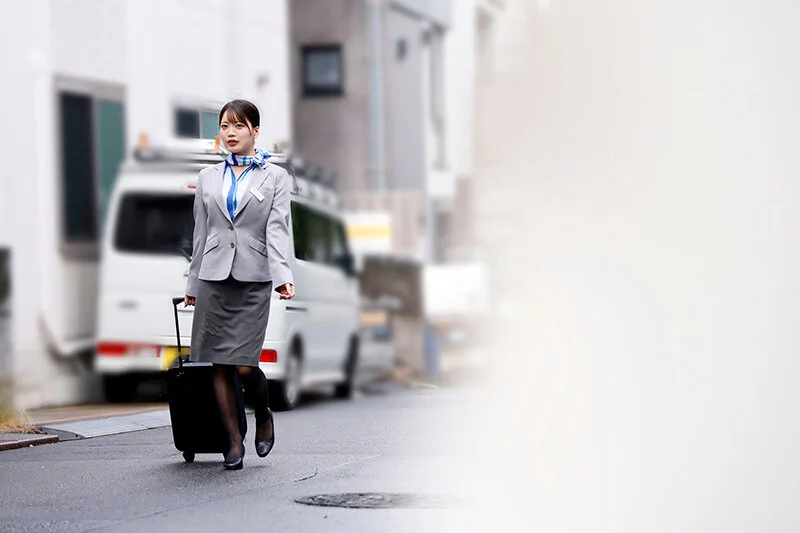 緊縛解禁！美脚キャビンアテンダントが緊縛調教でドM覚醒！淫乱ドすけべ女に豹変し自ら性処理おもちゃに堕ちた大手航空会社の黒パンストCA 椎名ななみ-2