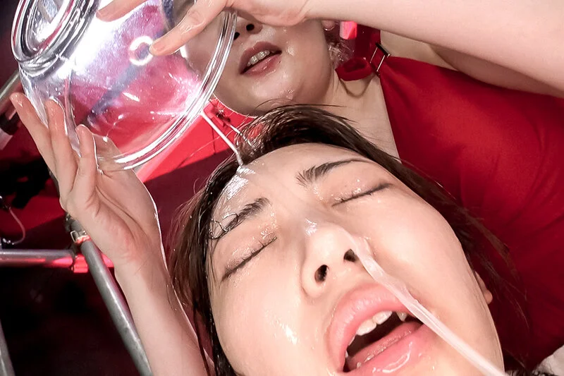 白濁濃痰顔面舐めレズ-3