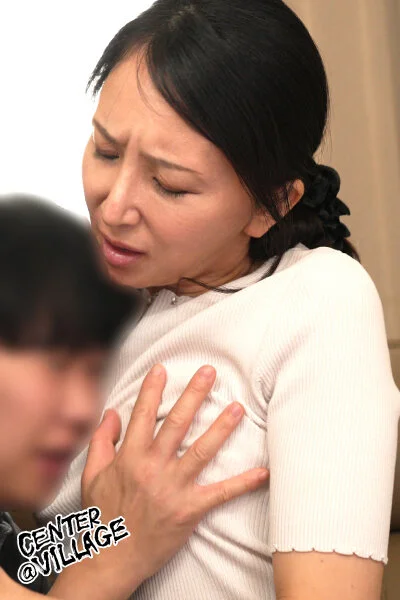抜かずの六発中出し 母と息子の密着交尾 田崎このえ-3