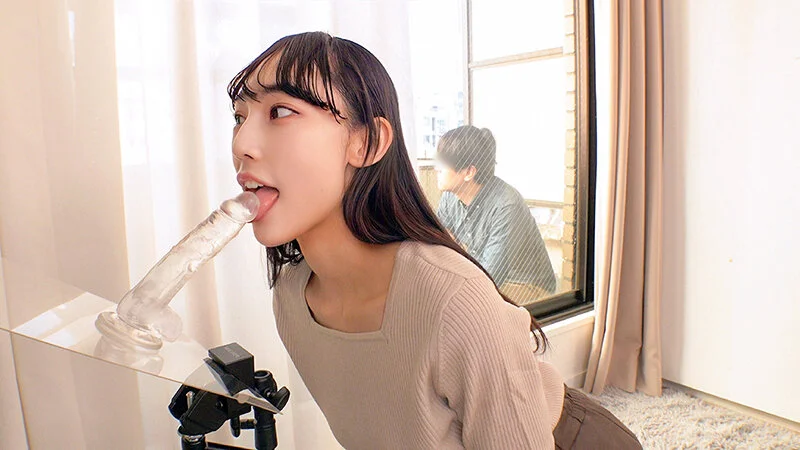 マジックミラーの向こうには愛する旦那様//育児に追われる欲求不満なママさんが夫の目の前でお口だけでじゅぼんじゅっぼんバキュームノーハンドフェラ！？恥ずかしそうにお口だけでデカチンおしゃぶり夢中になりすぎてムラムラ爆発＆赤面発情…パパの目の前で生ハメ生ハ…-1