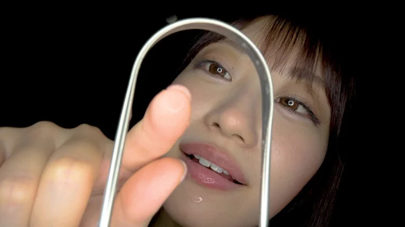 【個人撮影】笠木いちかの口内観察 舌を磨いて指しゃぶって開口器で口内見せながら喜悦（よが）る-14